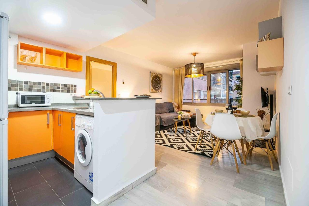 מאלגה Carlos Haya Beautiful Apartment With Parking מראה חיצוני תמונה